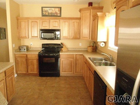 3rd image of 403 1/2 Rockwood Ln