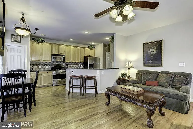 10501 Chancery Ct — Photo 26