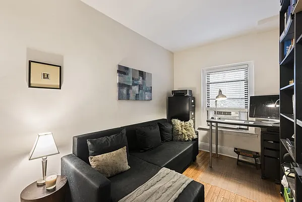 Rented by Compass | media 22
