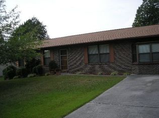 7213 Periwinkle Rd, Knoxville, TN 37918