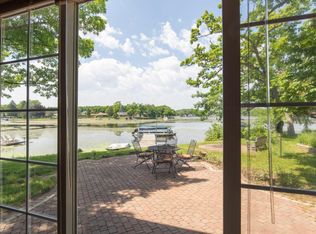 5850 N River Bay Rd, Waterford, WI 53185