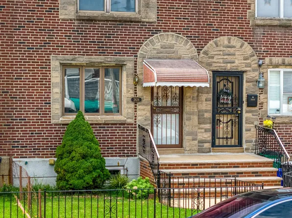 2828 S 10th St, Philadelphia, PA 19148