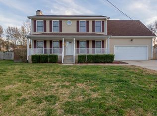 979 Hedge Apple Dr, Clarksville, TN 37040