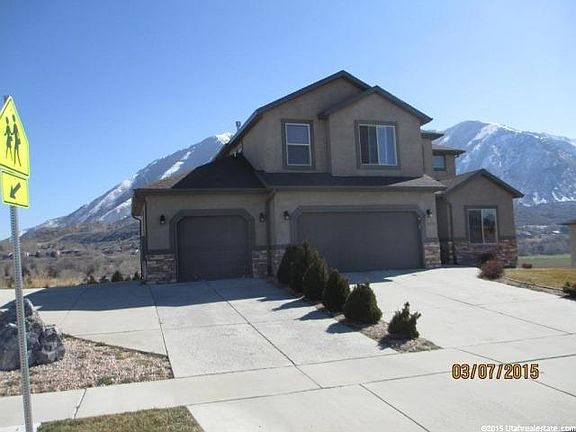 2nd image of 2728 E Canyon Crest Dr