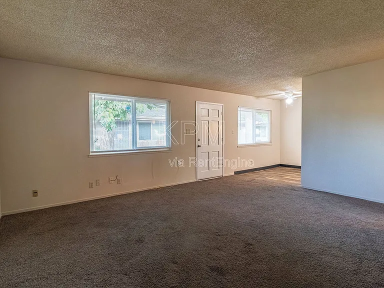2178 Lucerne Ave — Photo 3