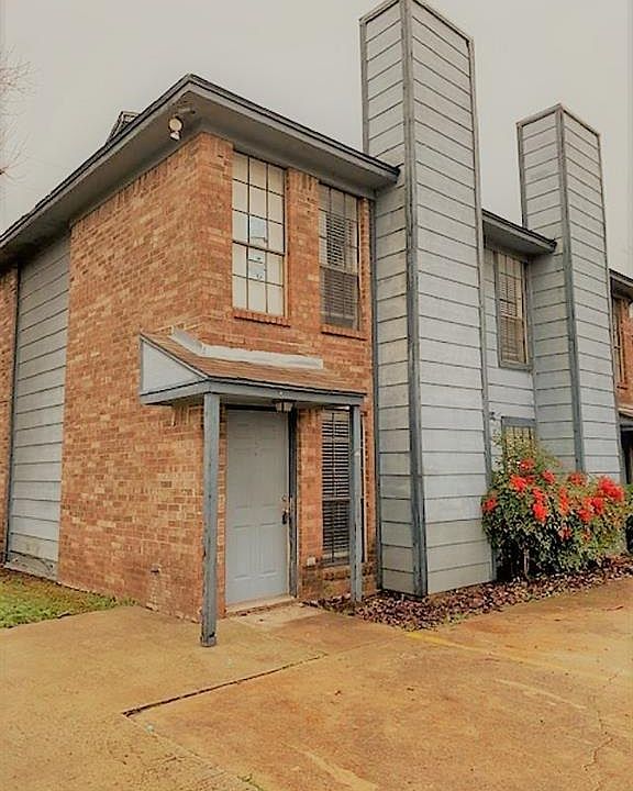 1st image of 1034 McKinley St APT A