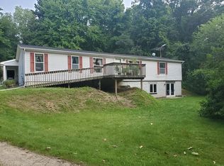 3432 Stanton Rd, Oxford, MI 48371