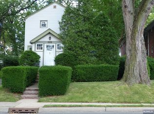 289 River Rd, Bogota, NJ 07603