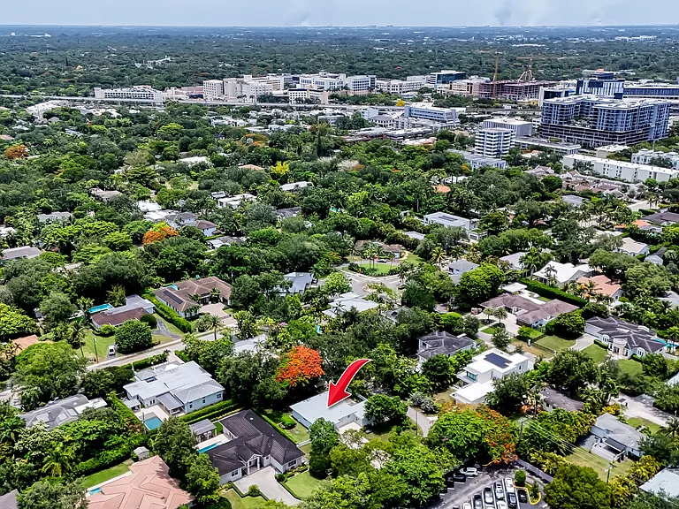 7800 SW 57th Ct — Photo 39