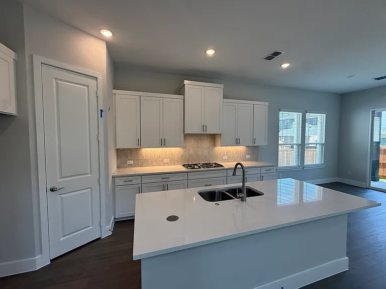 11728 Chartwell Ct — Photo 4