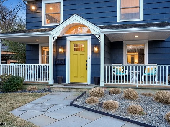 3rd image of 23 Mount Vernon Rd