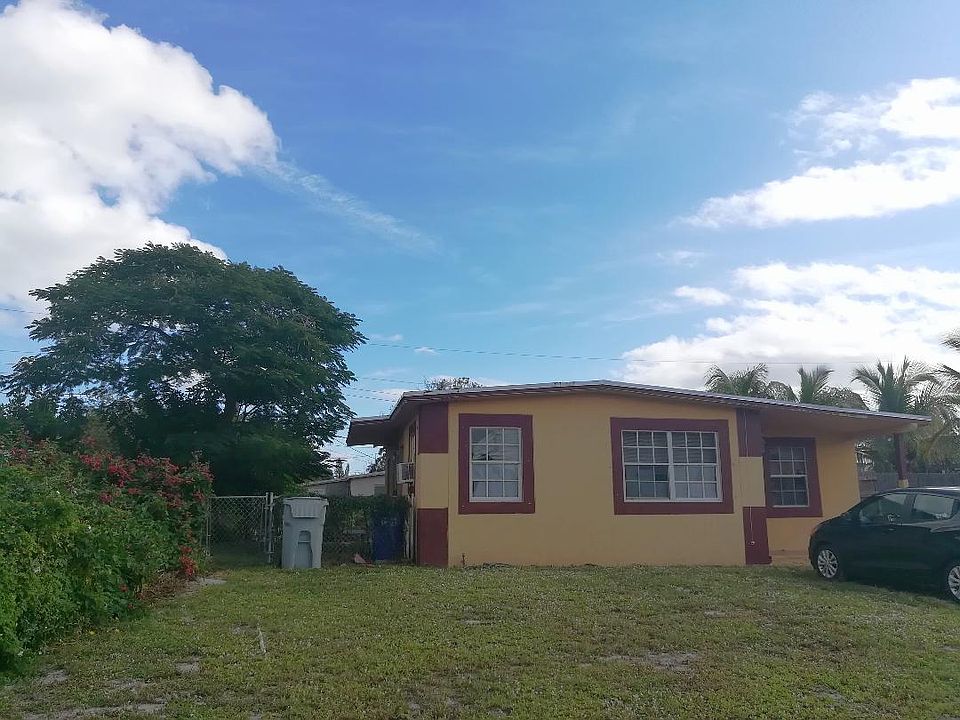 FRONT HOUSE