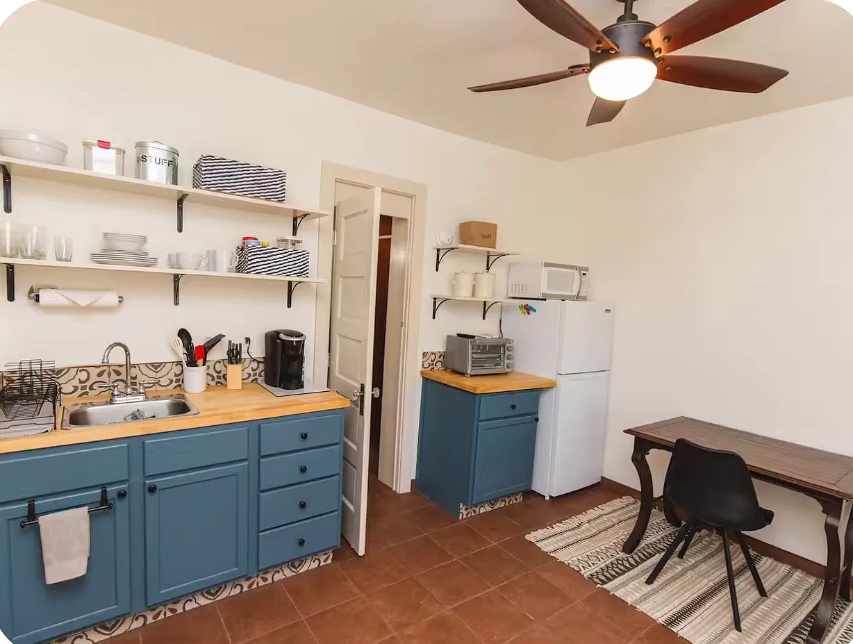 1 bed, 500 sqft, $1,200 — Photo 4