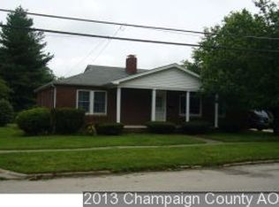 319 S John St, Farmer City, IL 61842