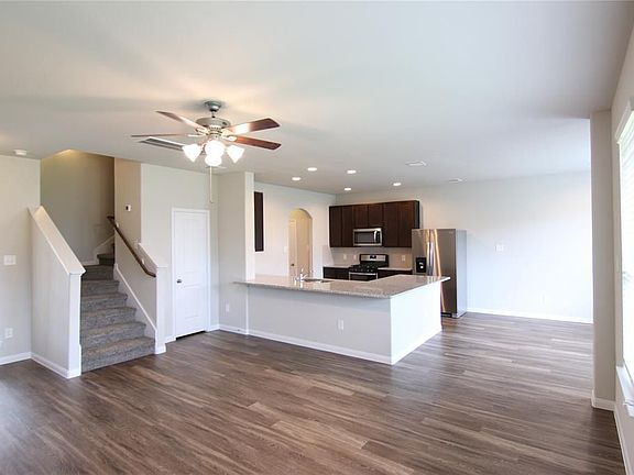 4th image of 24631 Puccini Pl