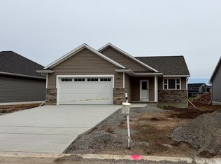 940 Enclave Ct, De Pere, WI 54115