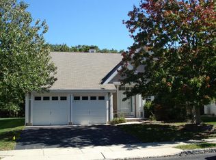 14 Frog Pond Dr, Barnegat, NJ 08005