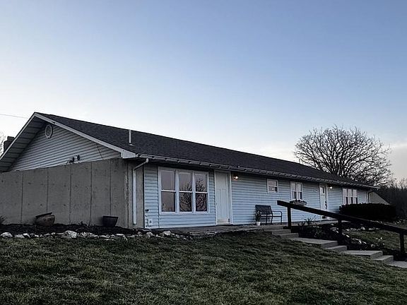 2nd image of 2179 Cantrell Road