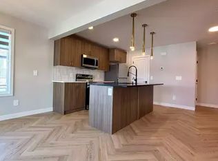 7921 Koruluk Way SW #1A, Edmonton, AB T6W4V1