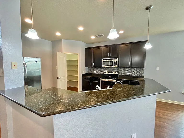3607 Rusack Dr — Photo 10