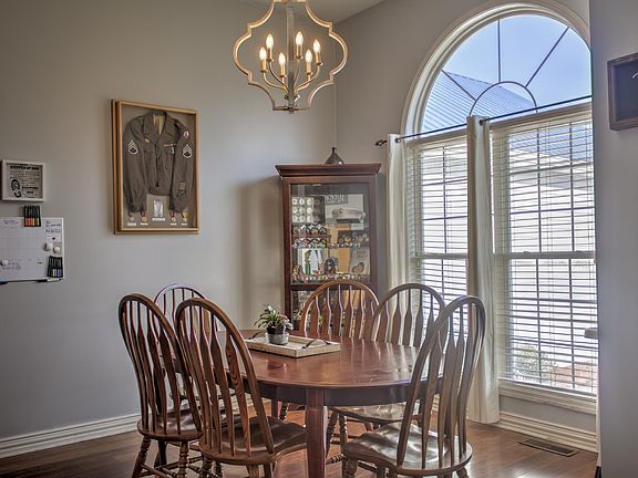 2nd image of 108 Jenna Brooke Ln