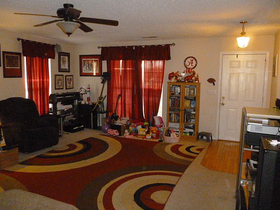 4th image of 9099 Old Tennessee Pike Rd