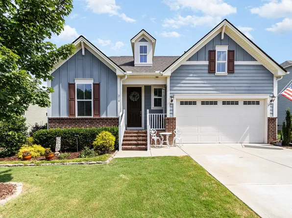 210 Olde Liberty Dr, Youngsville, NC 27596