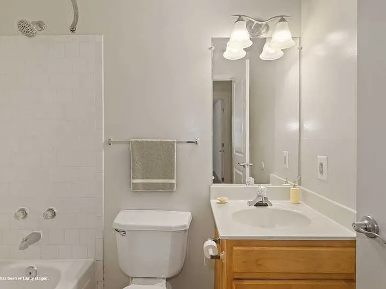 Fox Run Apartments — Photo 9