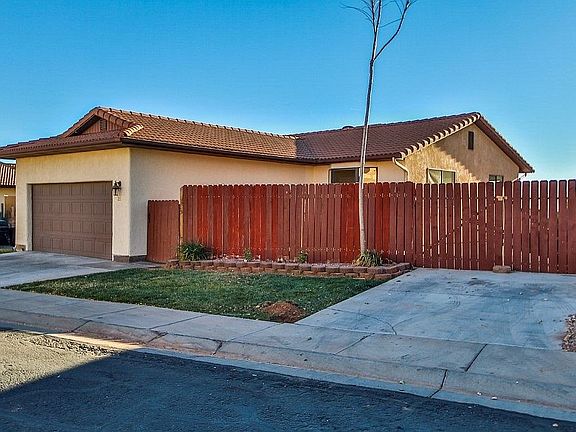 2nd image of 585 N Westridge Dr APT 22
