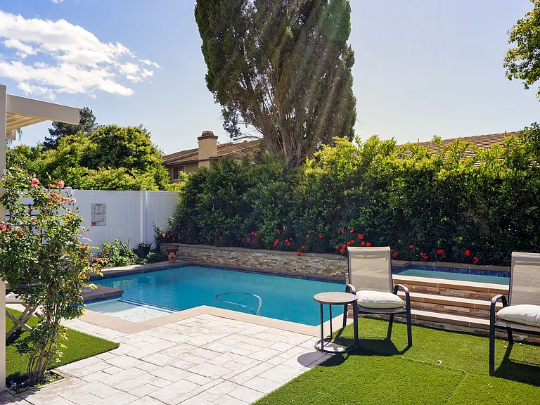 25685 Lupita Dr — Photo 27