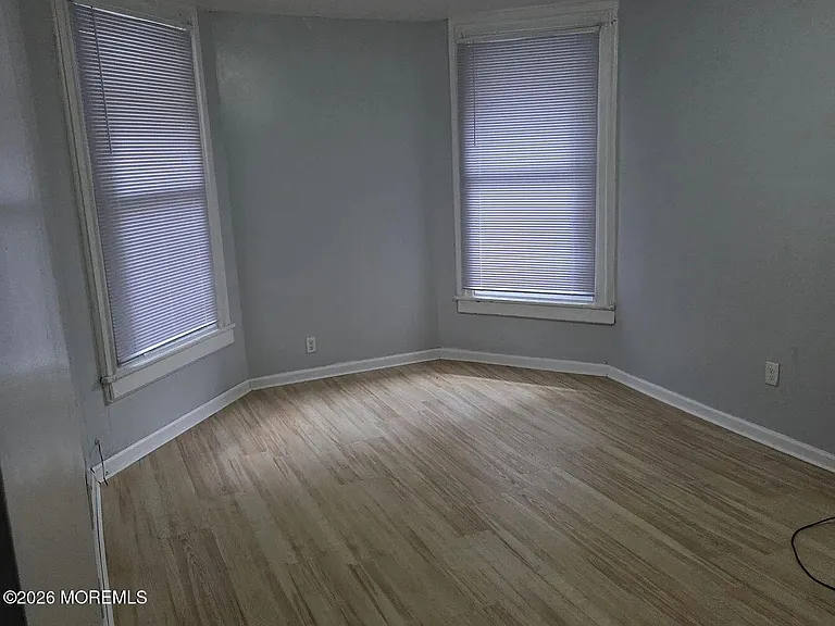 366 Lake Ave — Photo 10