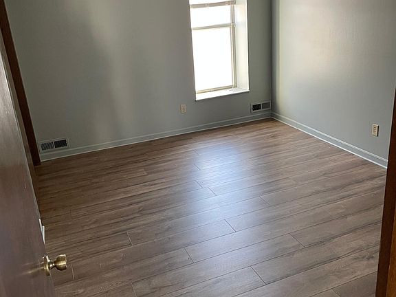 5th image of 1-317 3rd St #1