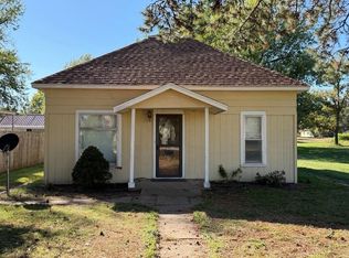 412 N Main St, Macksville, KS 67557