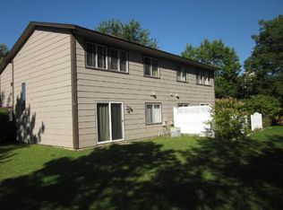 4516 Slater Rd, Eagan, MN 55122