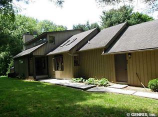 83 Park Rd, Pittsford, NY 14534