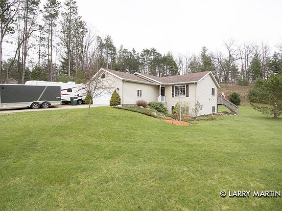 2nd image of 3755 Edgerton Ct
