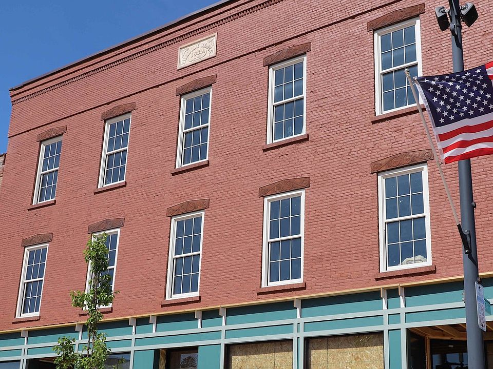 1st image of 400 S Superior St #202