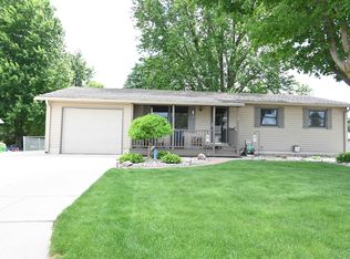 208 6th St SW, Spencer, IA 51301