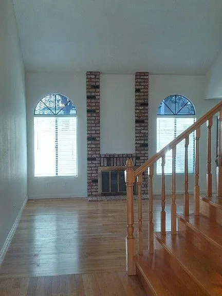 16716 Picadilly Ln — Photo 10