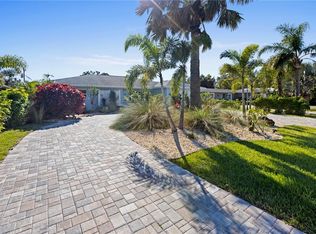 617 Apalachicola Rd, Venice, FL 34285