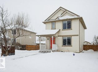 2 Heatherlands Way, Spruce Grove, AB T7X4L4