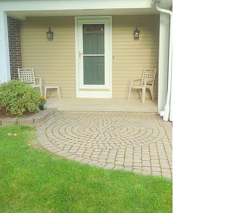 2nd image of 594 Notre Dame Dr