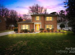 1116 Berry Ridge Rd, Charlotte, NC 28270