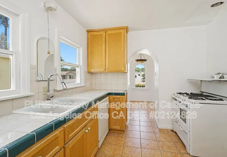 2256 Maine Ave — Photo 9