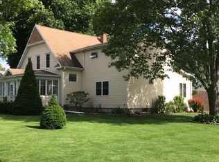 903 2nd St, Traer, IA 50675