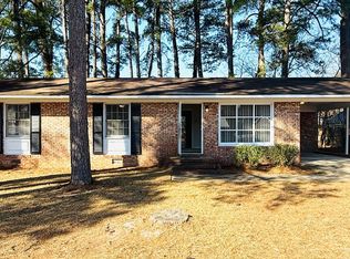 257 Fawn Rd, Fayetteville, NC 28303