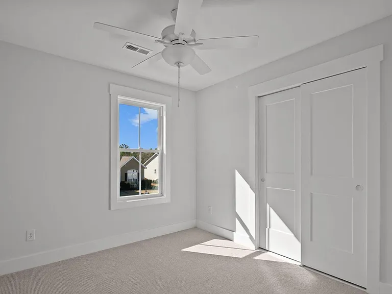4772 Yellowood Dr — Photo 24