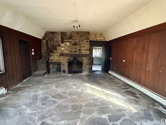 5th image of 198 Good Hill Road