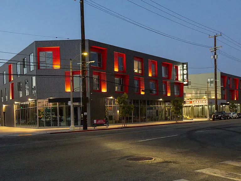 Zoe Lofts — Photo 20