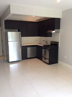 Rented by Roz Khan, LREB | media 28